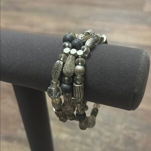 Elegant Silver and Black Beaded Bracelet